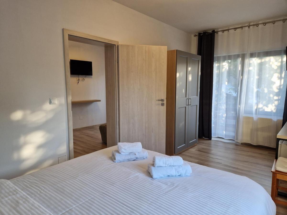Casa 7 Sate Apartament Négyfalu Kültér fotó